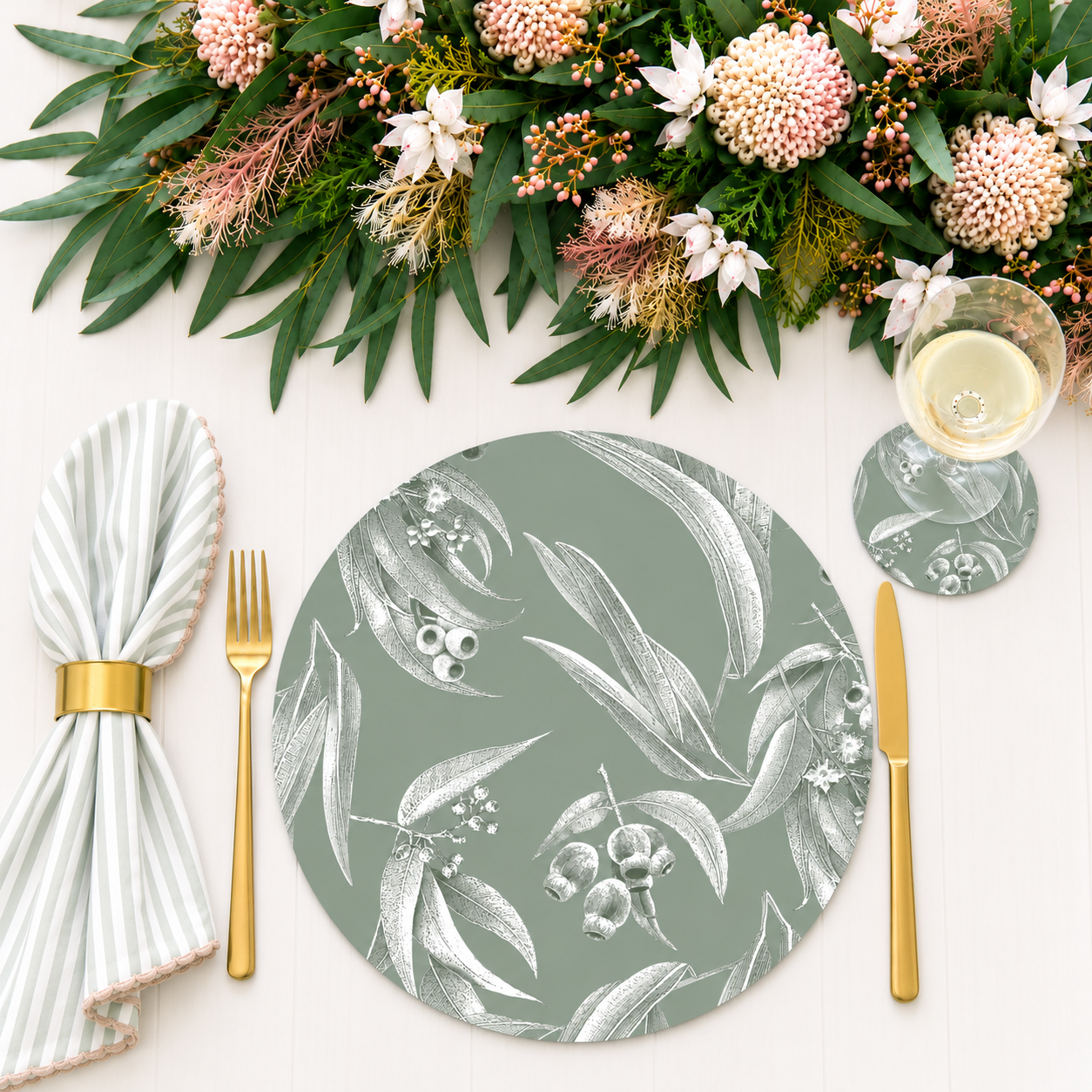 Silvergum Australian Native Round Placemats – Set of 4 or 6